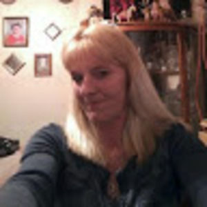 Meet your Posher, Lois